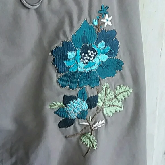 Daisy Fuentes Moda Trousers - Picture 6 of 8